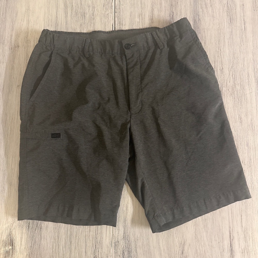 Greg Norman Mens Charcoal Gray Heather Stretch Golf Shorts Size 34 Shark Logo